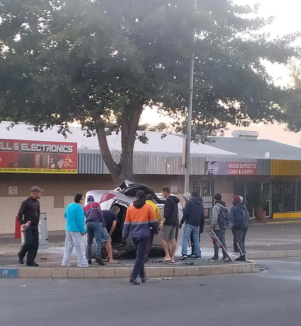 Bestuurder rol motor in hoofstraat