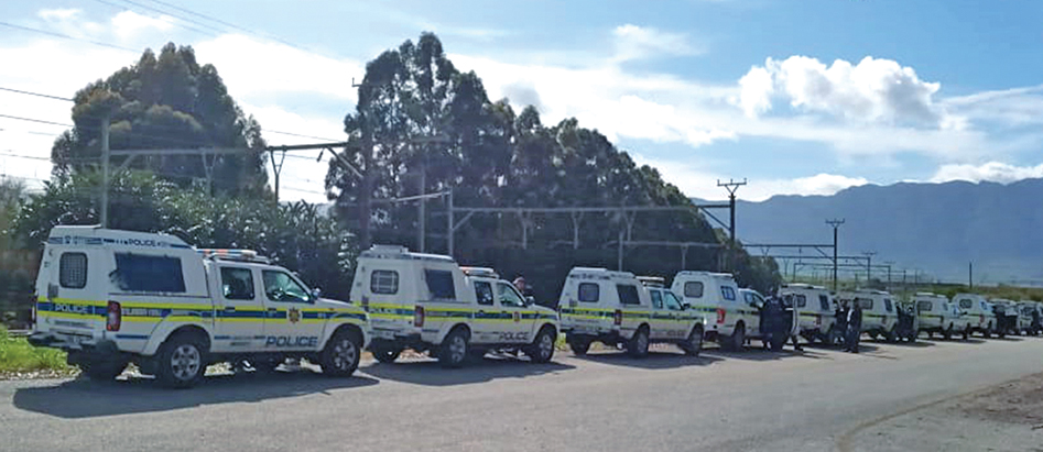 Pine Valley gemeenskap leef in vrees