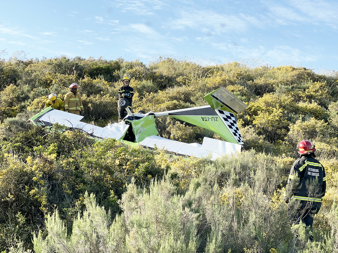 Mikroligte vliegtuig stort neer