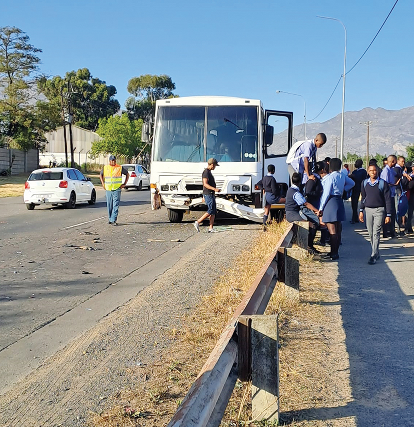 Skoolbus tref motor, kind beseer